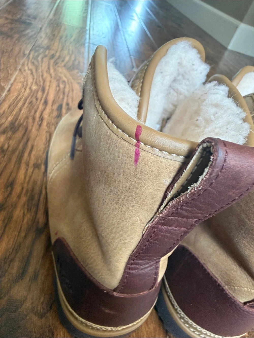UGG Men's HarkleyWaterproof Leather Desert Tan Winter Boots, size 9